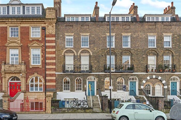 2 Bedroom Flat For Sale In New North Road, London, N1