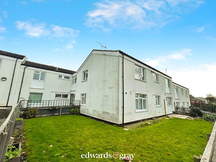 2 Bedroom Flat For Sale In Nightingale Avenue, Smiths Wood, Birmingham, B36