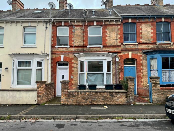 1 Bedroom Flat To Rent In Greenway Avenue, Taunton, TA2