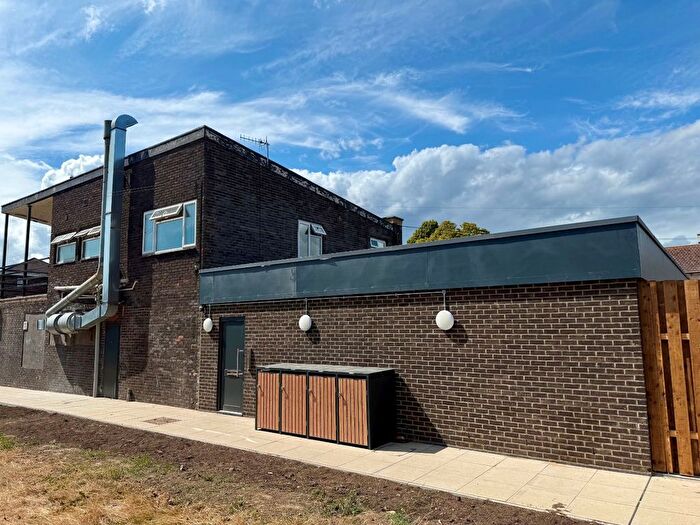 2 Bedroom Flat To Rent In Wimpson Lane, Southampton, Hampshire, SO16