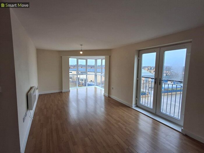 2 Bedroom Flat To Rent In Stewartby Avenue, Hampton Vale, Peterborough, Cambridgeshire., PE7