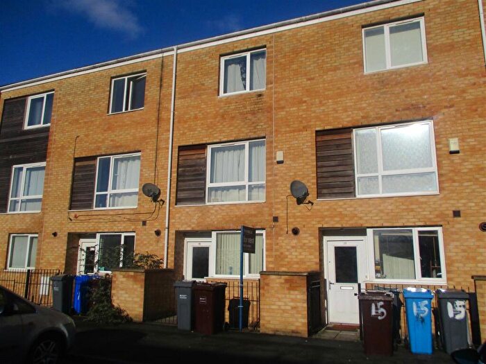 3 Bedroom Terraced House To Rent In Hitchen Street, Manchester, Greater Manchester, M13