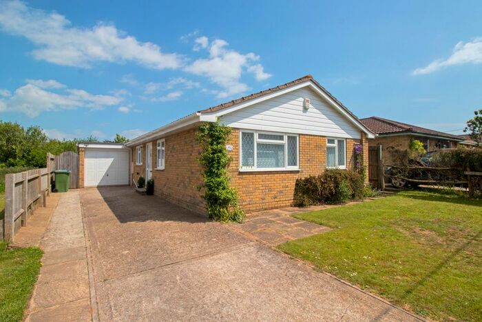 3 Bedroom Detached Bungalow To Rent In Downs Walk, Peacehaven, BN10