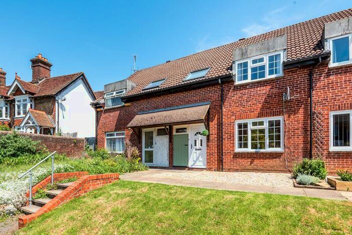 3 Bedroom Terraced House To Rent In Hare Lane, Godalming, GU7