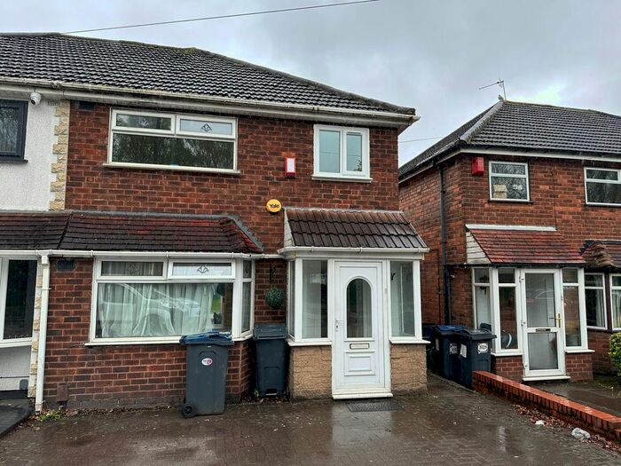 3 Bedroom Semi-Detached House To Rent In Aldridge Road, Birmingham, B44