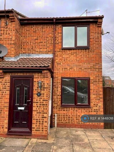 2 Bedroom End Of Terrace House To Rent In Bonham Court, Kettering, NN16