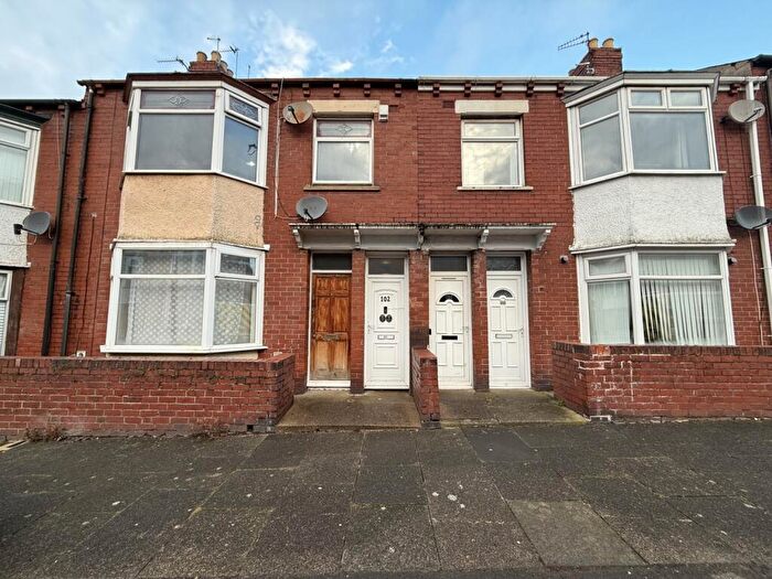 2 Bedroom Flat For Sale In Richmond Road, South Shields, NE34