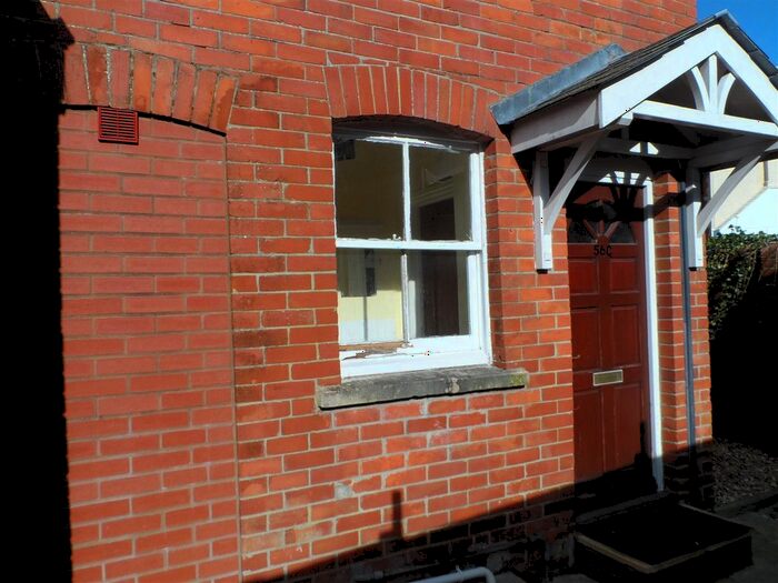 1 Bedroom Flat To Rent In Fore Street, Chard, TA20