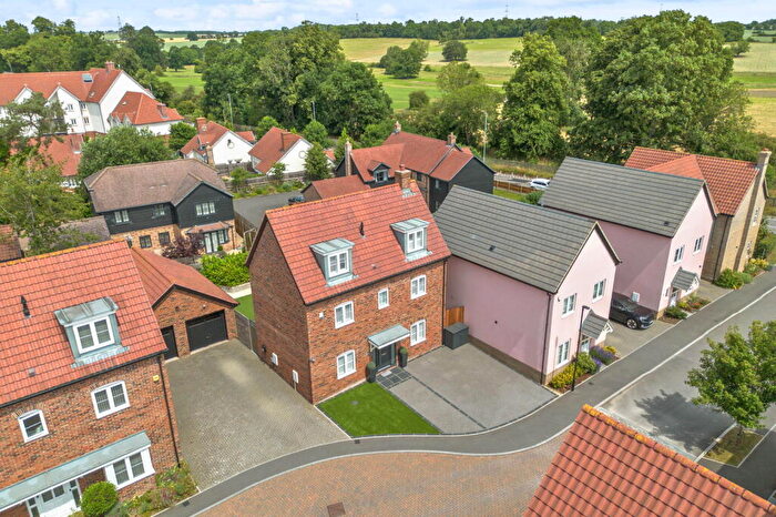 4 Bedroom Detached House For Sale In Hummerston Close, Buntingford, SG9