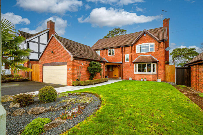 4 Bedroom Detached House For Sale In The Woodlands, Pedmore, Stourbridge, DY8