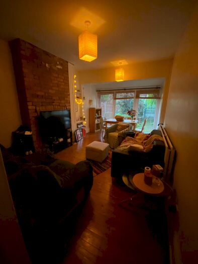 2 Bedroom Terraced House To Rent In Hart Street, Nottingham, NG7