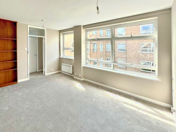 1 Bedroom Flat To Rent In Derby Road, Sheen Parkside, SW14