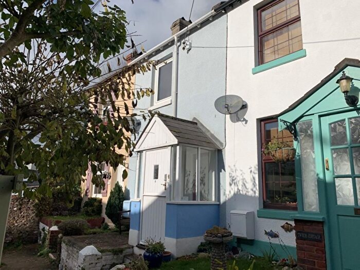 2 Bedroom Cottage To Rent In Golden Terrace, Dawlish, EX7