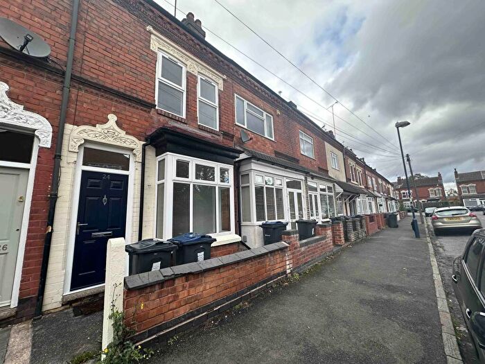 2 Bedroom Terraced House To Rent In Oxford Street, B30