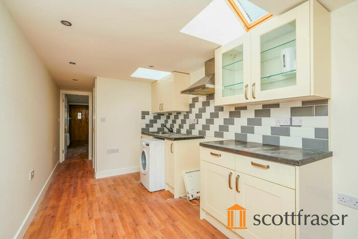 Studio To Rent In Barton Lane, Headington, OX3