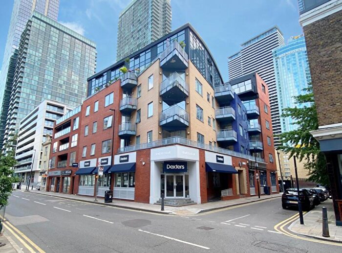 2 Bedroom Flat For Sale In Flat, Regatta Point, Manilla Street, London, E14