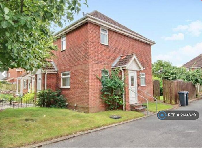 1 Bedroom End Of Terrace House To Rent In Drummond Avenue, Nottingham, NG4