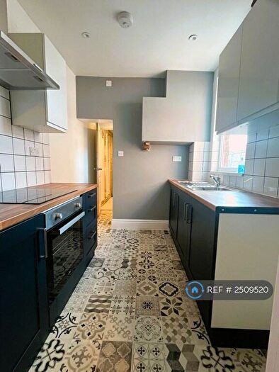 3 Bedroom Semi-Detached House To Rent In Calais Road, Burton-On-Trent, DE13