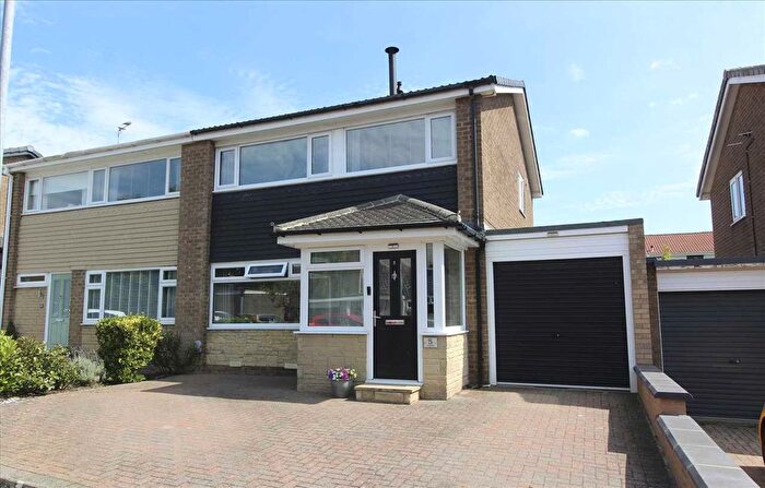 3 Bedroom Semi-Detached House For Sale In Hareside, Whitelea Glade, Cramlington, NE23