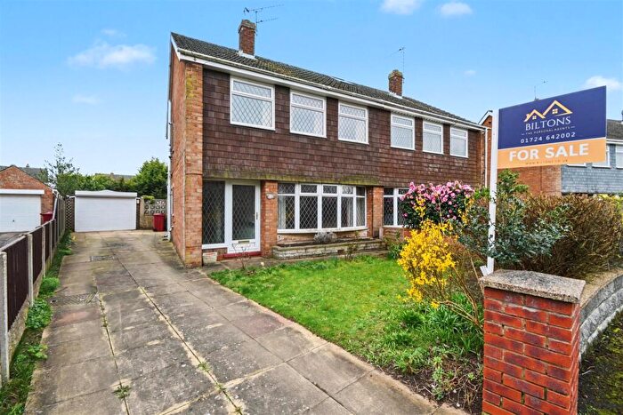 3 Bedroom Semi Detached House For Sale In Eton Drive, Scunthorpe, DN17