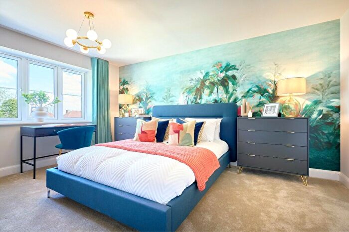 4 Bedroom Detached House For Sale In Peacock Avenue Basingstoke, RG23