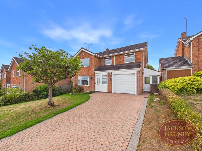 4 Bedroom Detached House For Sale In Glenfield Drive, Great Doddington, NN29