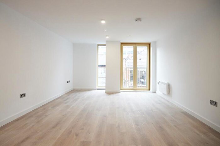 2 Bedroom Apartment To Rent In Apt :: The Quarters, M1