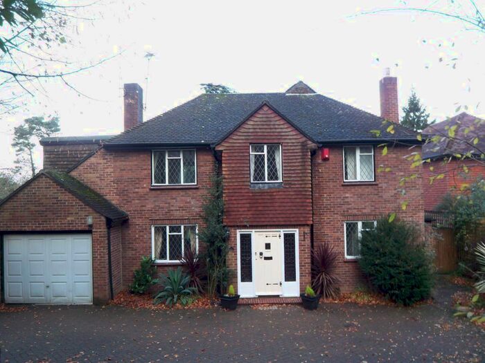 4 Bedroom Detached House To Rent In Woodside Road, Sevenoaks, TN13