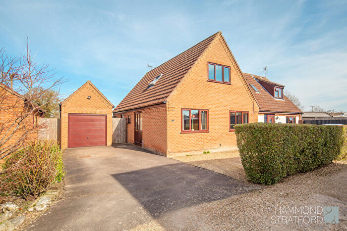 3 Bedroom Semi Detached House For Sale In Hereward Way, Feltwell, IP26