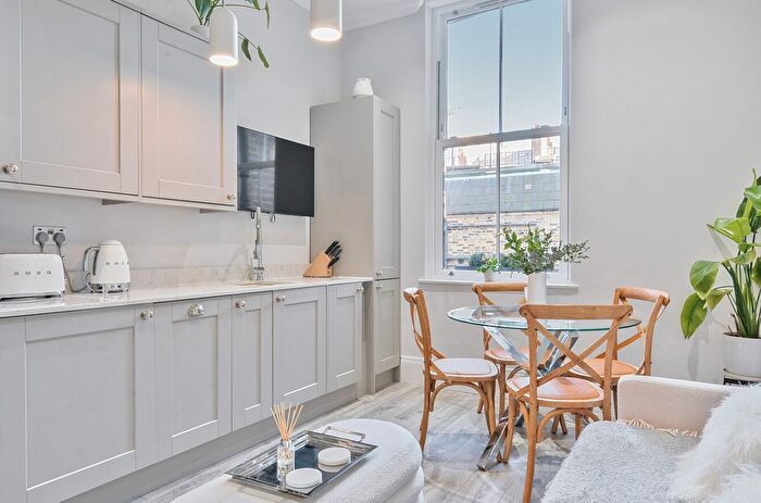 2 Bedroom Flat For Sale In Finborough Road, London, SW10