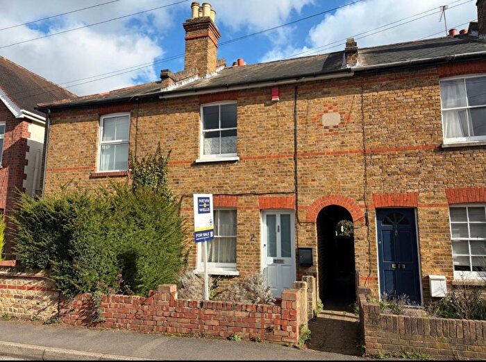 3 Bedroom Terraced House For Sale In Stoneylands Road, Egham, Surrey, TW20