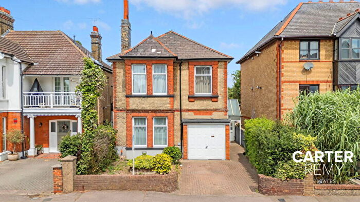 4 Bedroom Detached House For Sale In Palmers Avenue, Grays, RM17