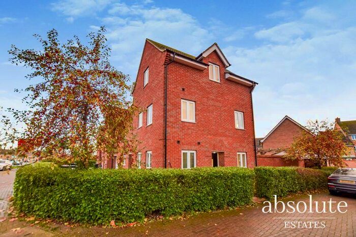 4 Bedroom Semi-Detached House To Rent In Eustace Close, New Cardington, Bedford, MK42