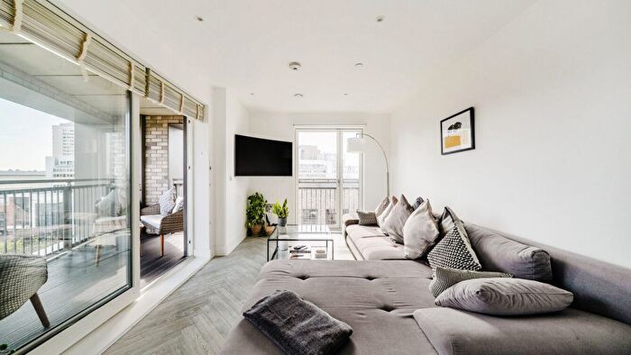2 Bedroom Flat For Sale In Jacquard Apartments, SW18
