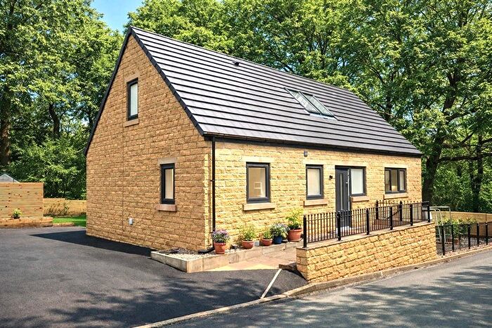 3 Bedroom Detached House For Sale In Woodlands, Thongsbridge, Holmfirth, HD9
