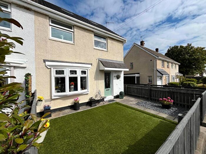 3 Bedroom Semi-Detached House For Sale In Coach Road, Concord, Washington, Tyne & Wear, NE37