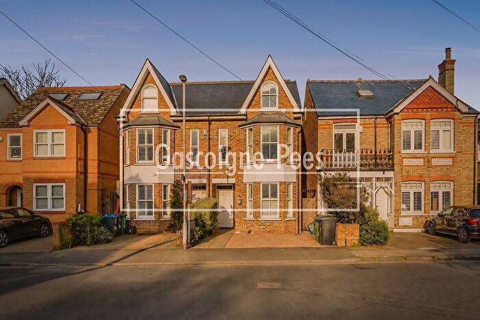 4 Bedroom Property To Rent In Clifton Road, Kingston Upon Thames, KT2