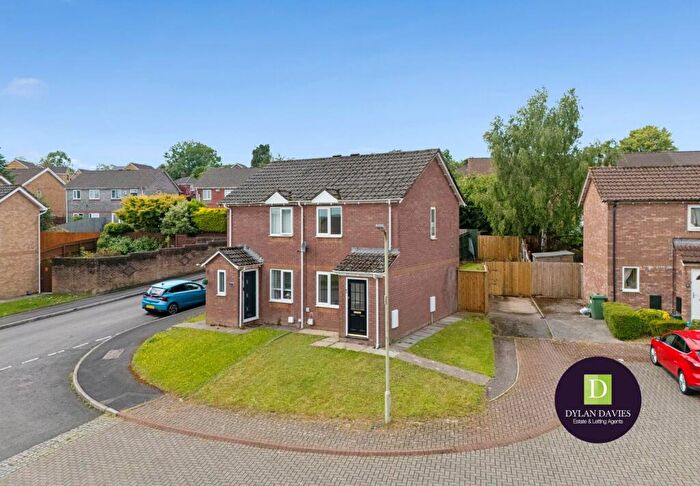 2 Bedroom Semi-Detached House For Sale In Ffordd Trecastell, Llanharry, CF72