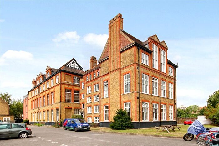 2 Bedroom Apartment To Rent In York Grove, London, SE15