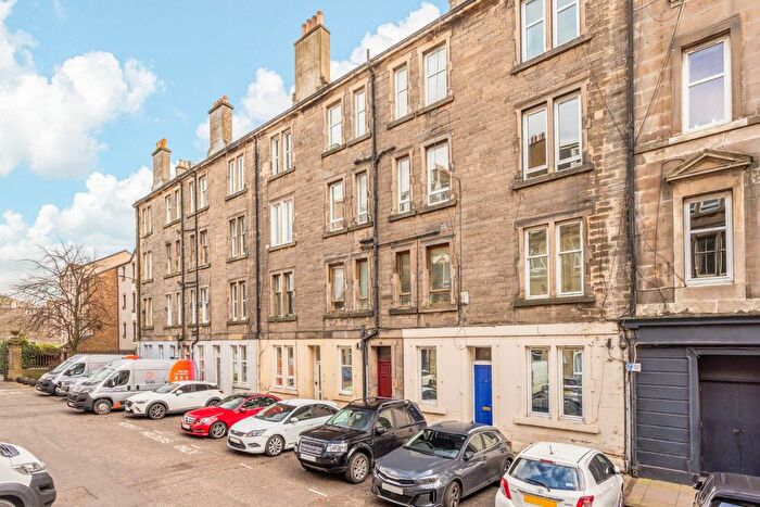 1 Bedroom Flat To Rent In Drum Terrace, Leith, Edinburgh, EH7