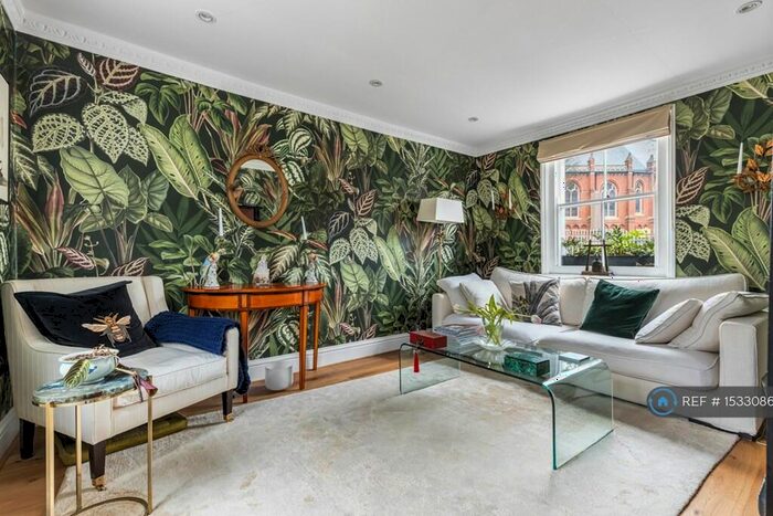 3 Bedroom End Of Terrace House To Rent In Pond Square, London, N6