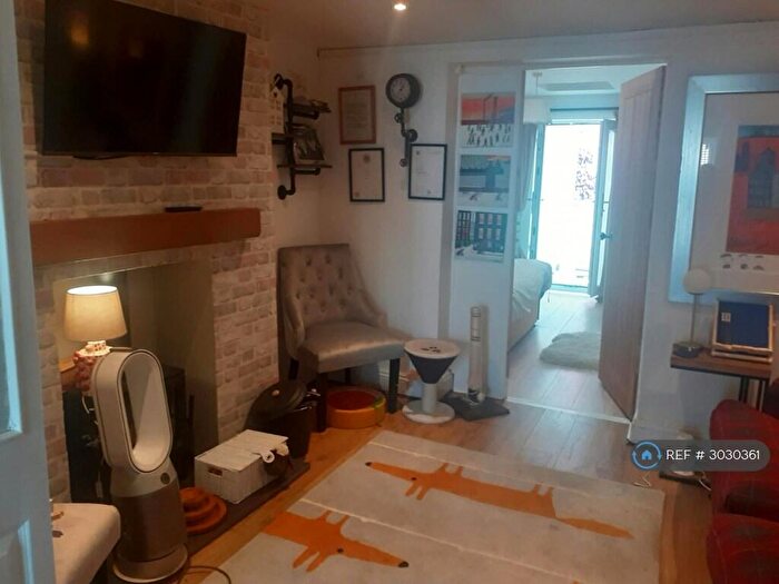 1 Bedroom Terraced House To Rent In Binswood St, Leamington Spa, CV32