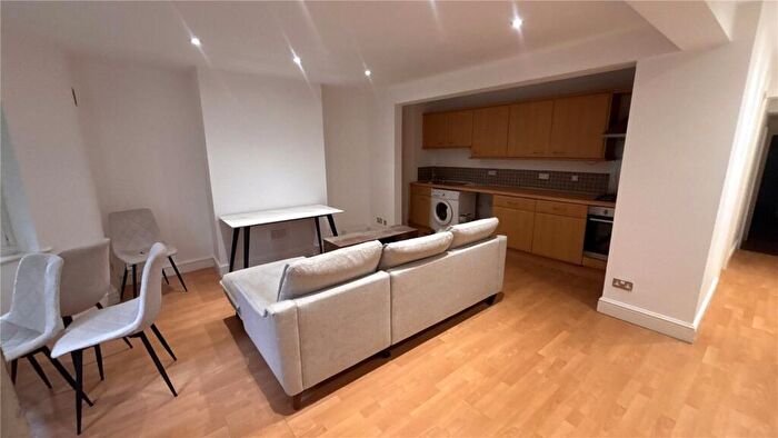 2 Bedroom Flat To Rent In Musgrove Road, London, SE14