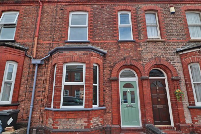 4 Bedroom Terraced House To Rent In Henry Street, Warrington, WA1