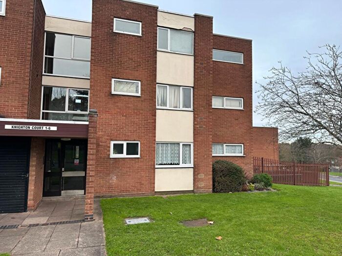 2 Bedroom Flat To Rent In North Park Road, Knighton Court, B23