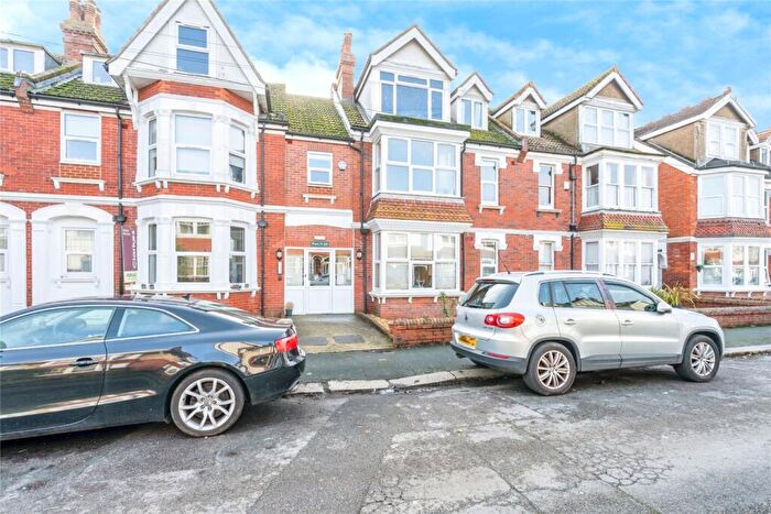 1 Bedroom Flat For Sale In Richmond Avenue, Bognor Regis, West Sussex, PO21
