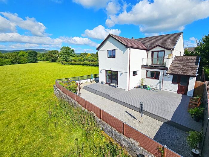 5 Bedroom Property For Sale In Green Lane, Tavistock, PL19