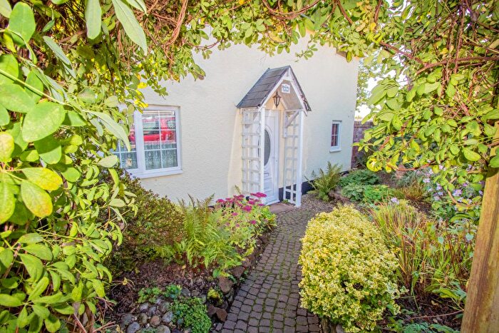 3 Bedroom Link Detached House For Sale In Russet Mews, Whimple, EX5