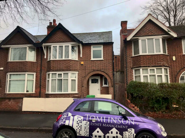 4 Bedroom Semi-Detached House To Rent In Welby Avenue, Lenton, Nottingham, NG7