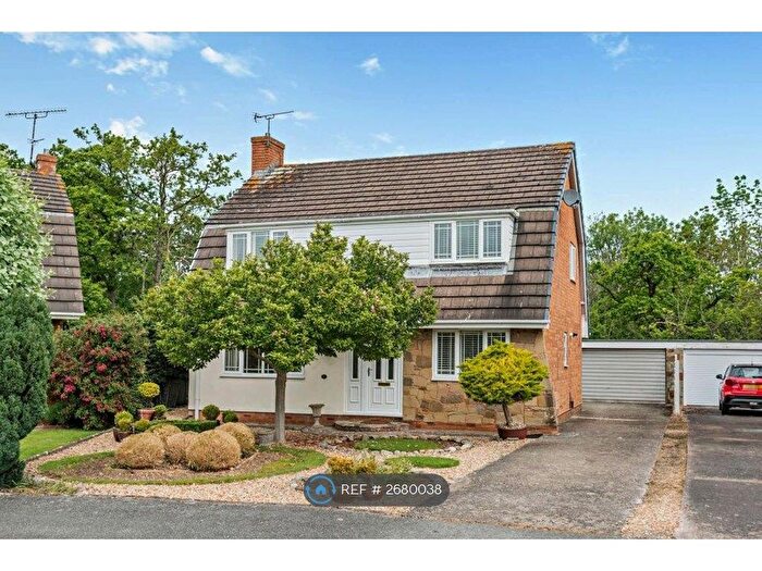 3 Bedroom Detached House To Rent In Cilgant Eglwys Wen, Bodelwyddan, Rhyl, LL18